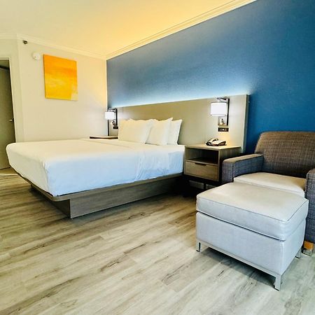 Comfort Inn & Suites Houston I-10 West Energy Corridor Екстериор снимка