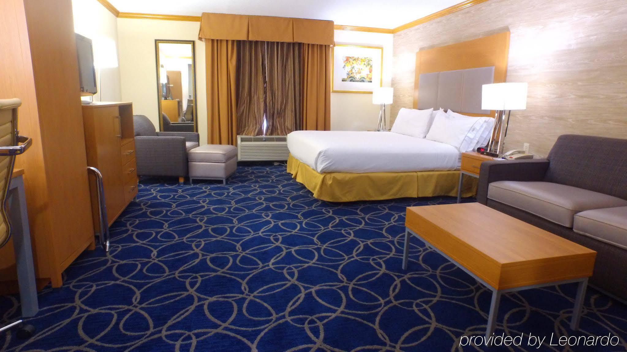 Comfort Inn & Suites Houston I-10 West Energy Corridor Екстериор снимка