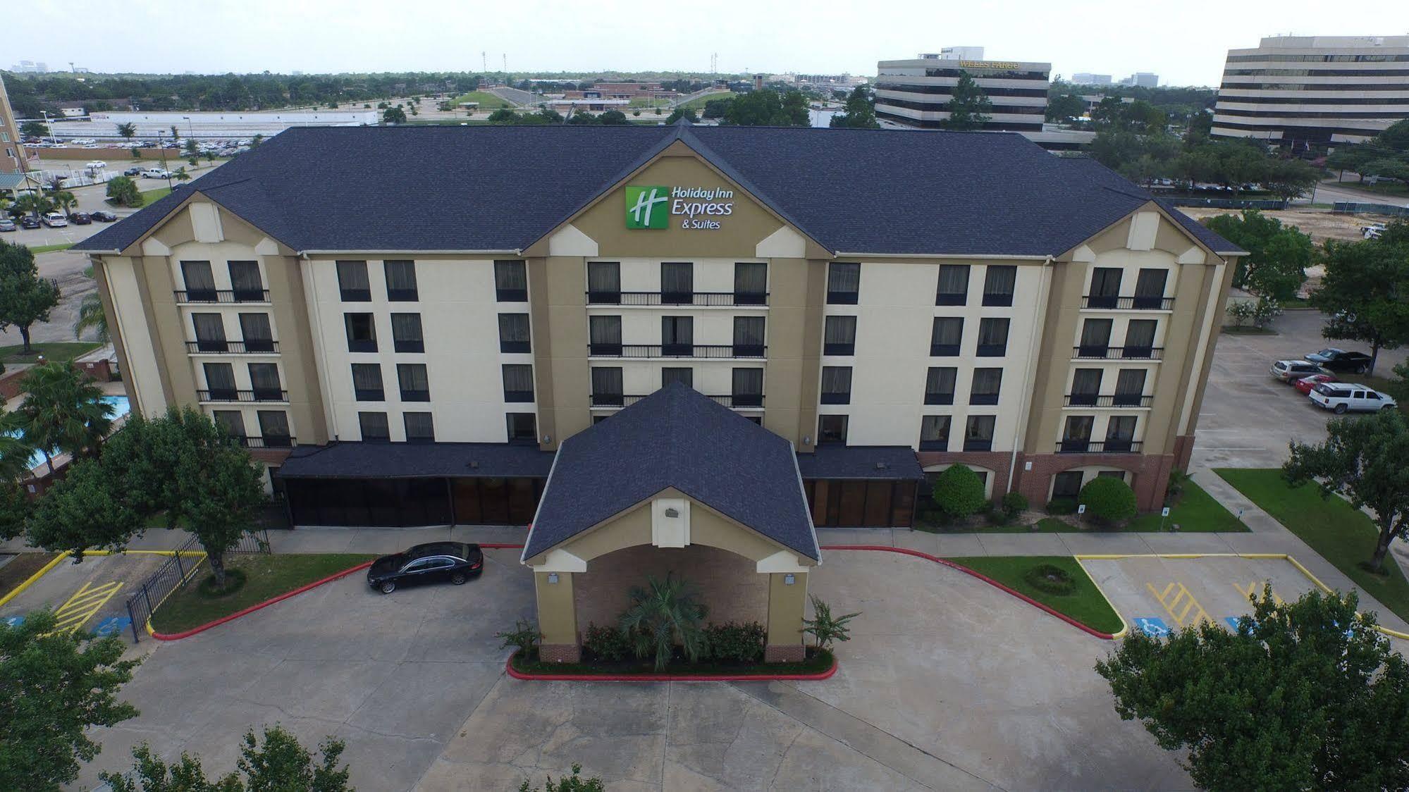 Comfort Inn & Suites Houston I-10 West Energy Corridor Екстериор снимка