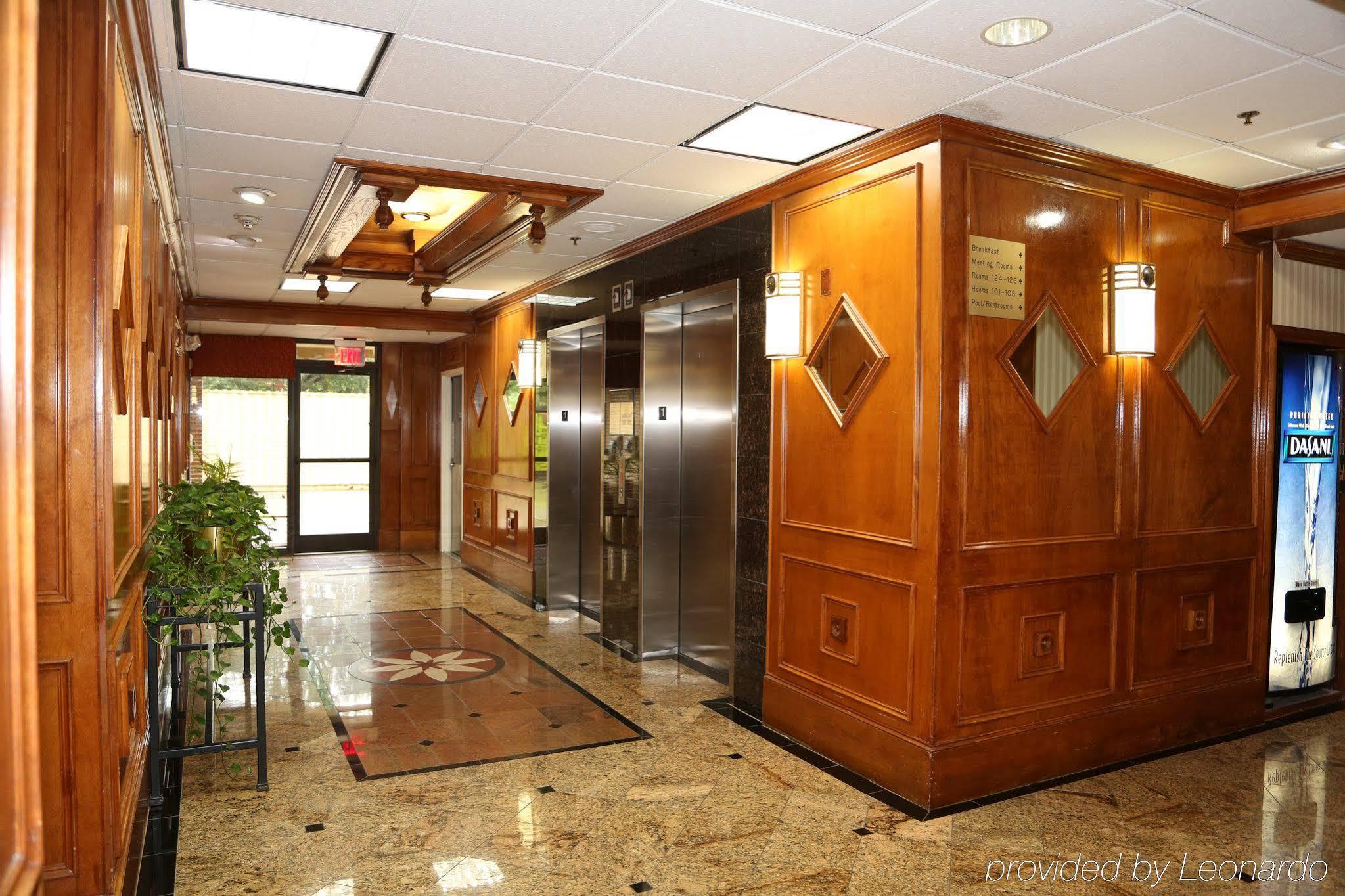Comfort Inn & Suites Houston I-10 West Energy Corridor Екстериор снимка