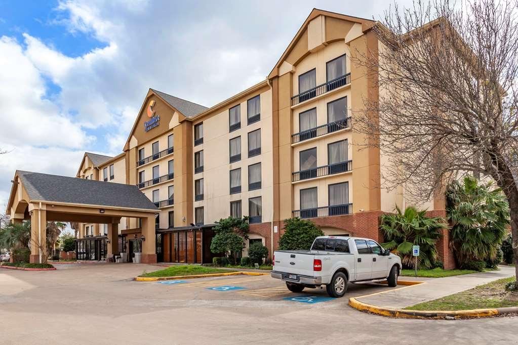 Comfort Inn & Suites Houston I-10 West Energy Corridor Екстериор снимка