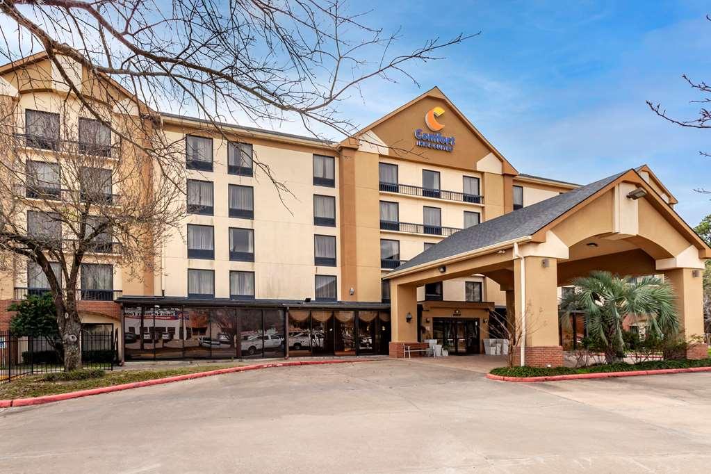 Comfort Inn & Suites Houston I-10 West Energy Corridor Екстериор снимка
