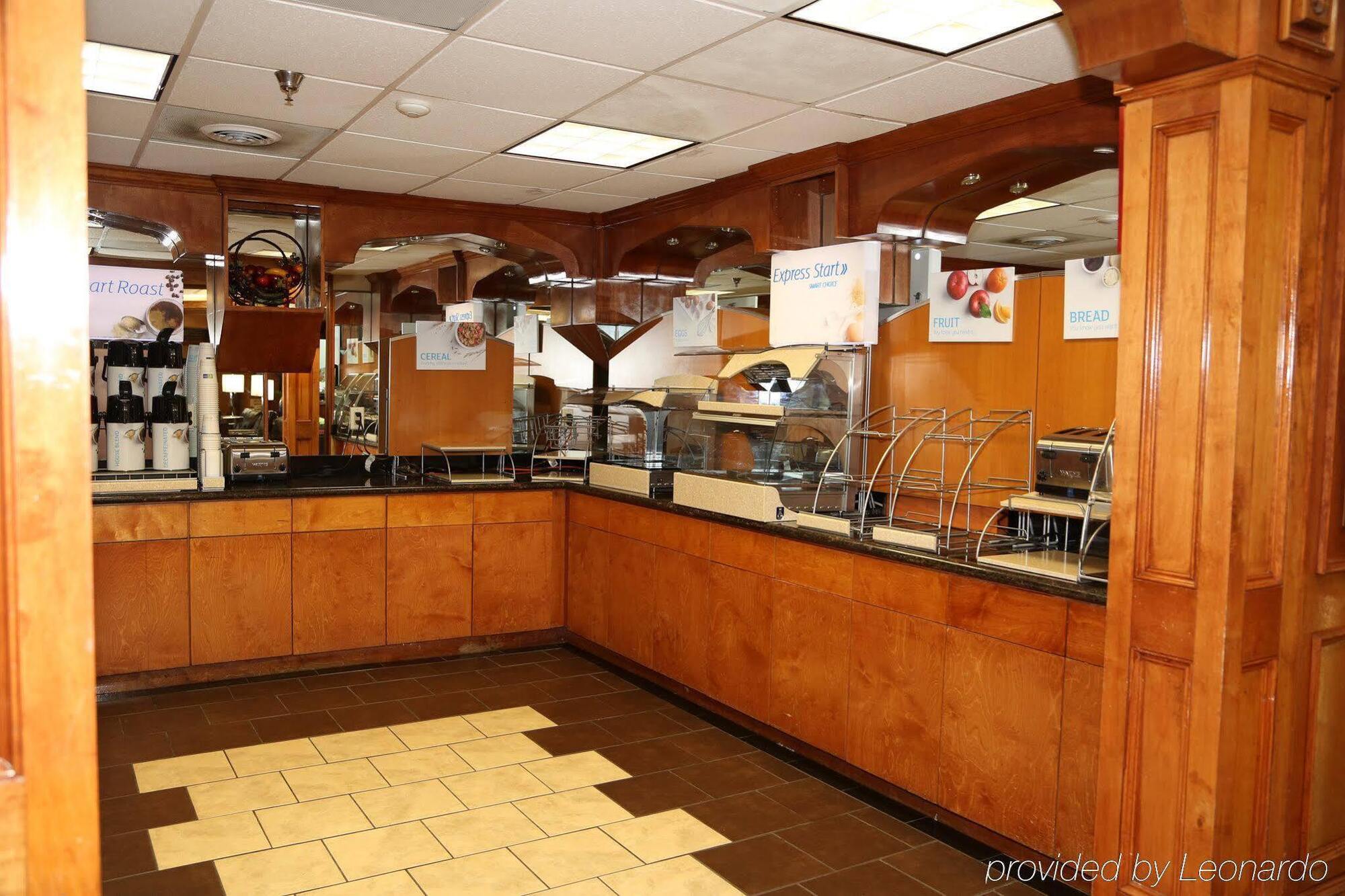 Comfort Inn & Suites Houston I-10 West Energy Corridor Екстериор снимка
